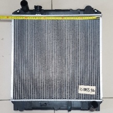 IS005536 Радиатор охлаждения двигателя