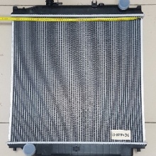 IS009436AT Радиатор охлаждения двигателя
