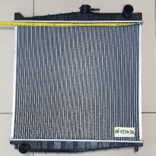 NI025436 Радиатор охлаждения двигателя